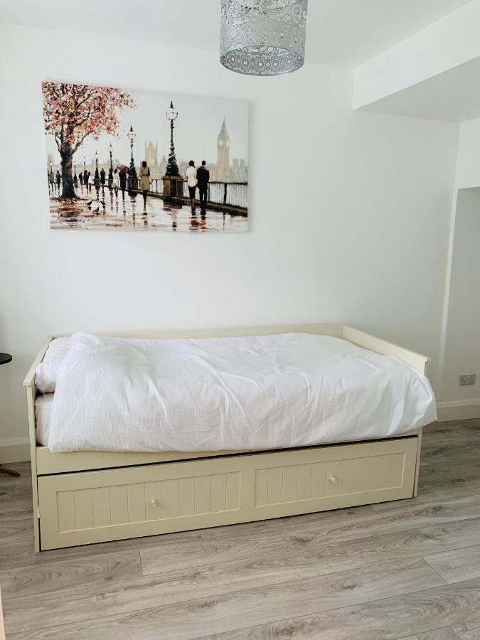 Station House Villa Ballina  Eksteriør billede